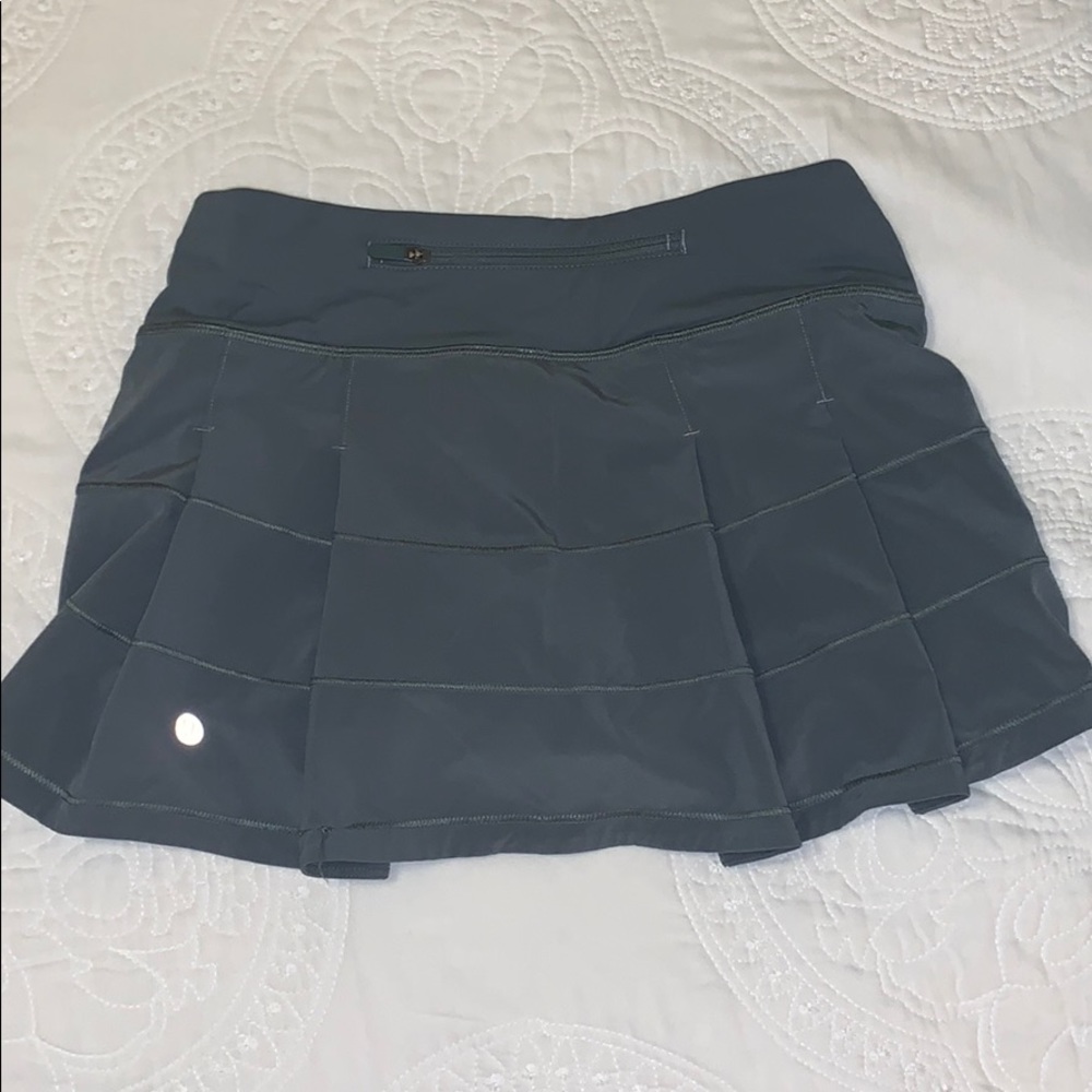 Women’s lululemon skirt
